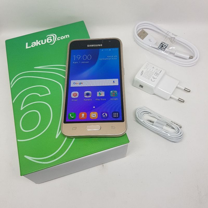 Jual Samsung Galaxy J1 (2016) 8gb Gold Bekas