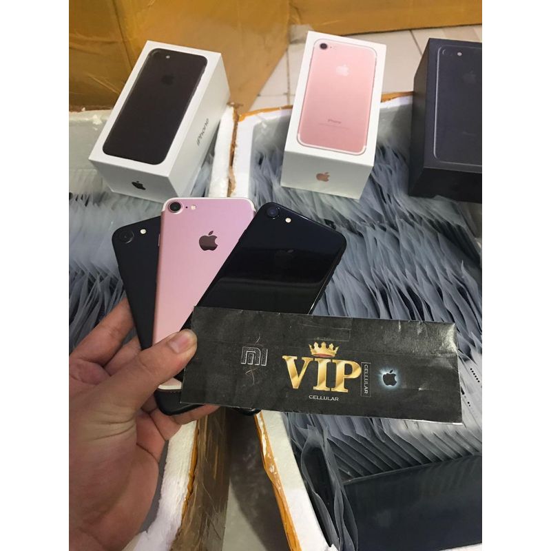 Jual Apple iPhone 7 128gb jet black, rose gold, black Bekas