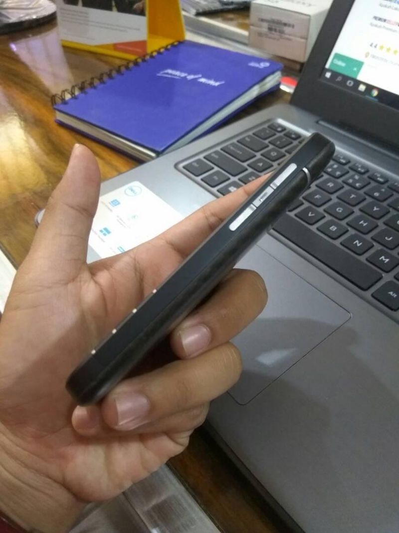 Jual BlackBerry Q10 16gb black, white Bekas