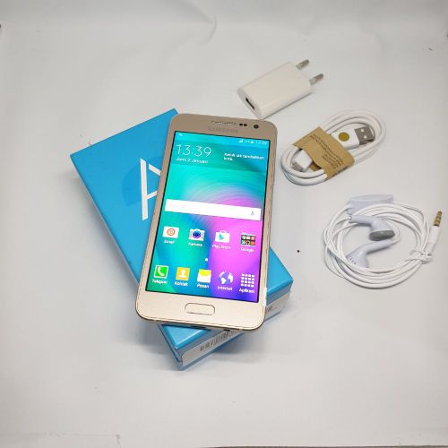 Jual Samsung Galaxy A3 (2015) 16gb Champagne Gold Bekas