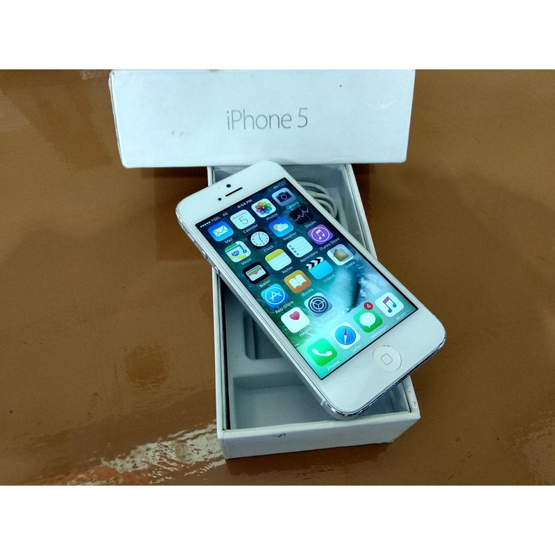 Jual Apple iPhone 5 64gb white Bekas