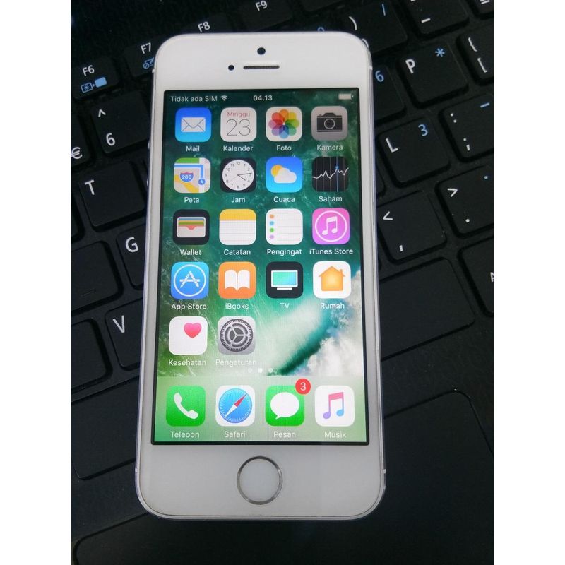 Jual Apple iPhone 5S 16gb silver Bekas