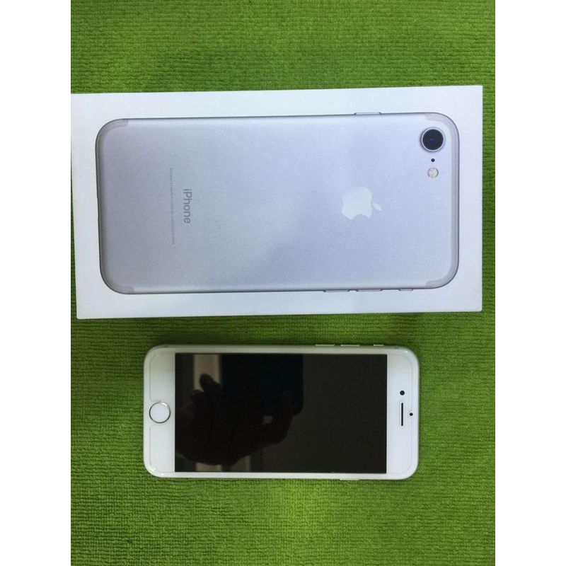 Jual Apple iPhone 7 32gb silver Bekas